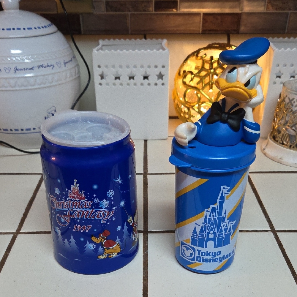Set Of 2 Tokyo Disneyland VTG/Retro Cups